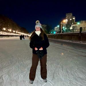 Meet your Posher, Jennifer